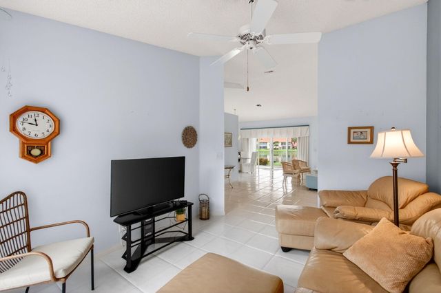 14323 Via Royale 2, Delray Beach, FL 33446