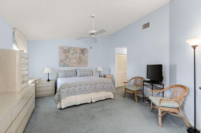 14323 Via Royale 2, Delray Beach, FL 33446