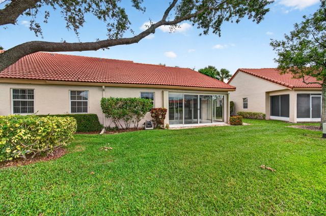 14323 Via Royale 2, Delray Beach, FL 33446
