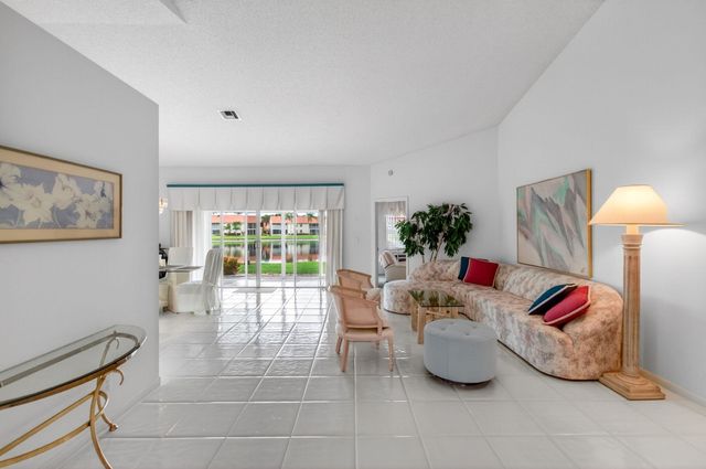 14323 Via Royale 2, Delray Beach, FL 33446