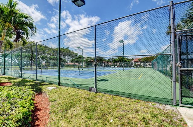 14323 Via Royale 2, Delray Beach, FL 33446