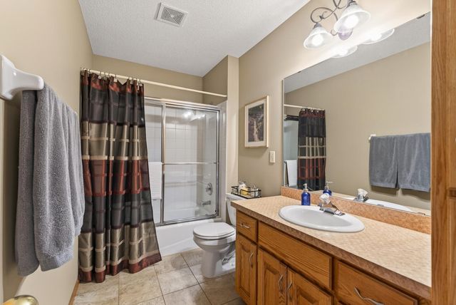 1135 S Trappers Crossing, Lino Lakes, MN 55038