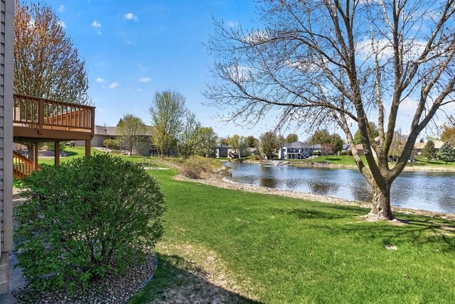 1135 S Trappers Crossing, Lino Lakes, MN 55038