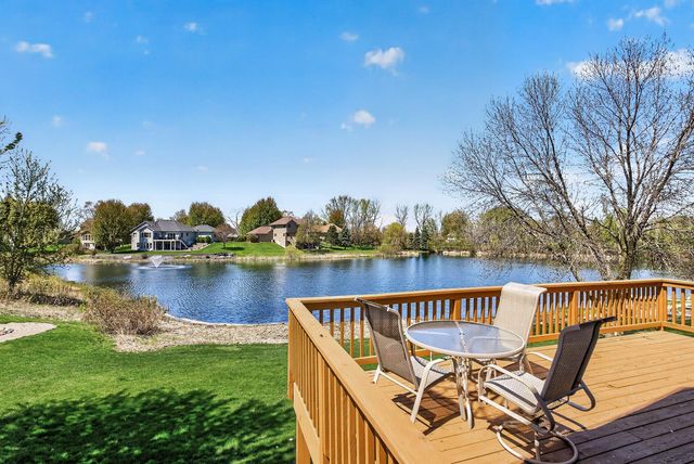 1135 S Trappers Crossing, Lino Lakes, MN 55038