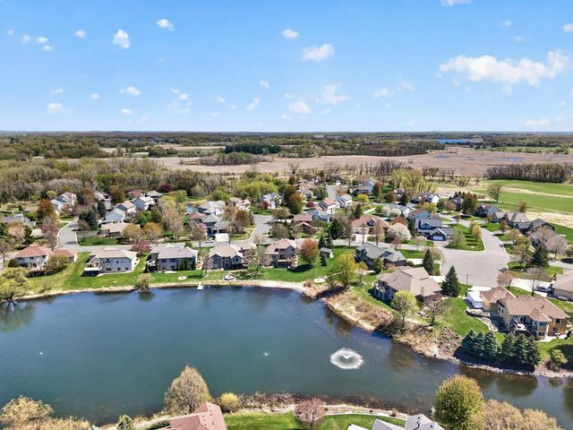 1135 S Trappers Crossing, Lino Lakes, MN 55038