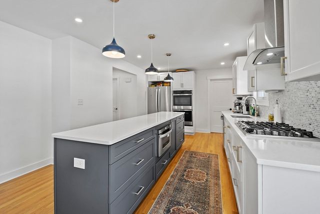 9 Park Street, Shrewsbury, MA 01545