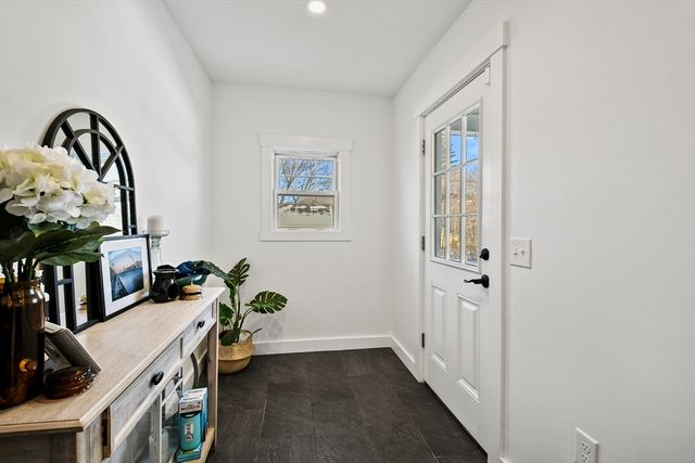 9 Park Street, Shrewsbury, MA 01545