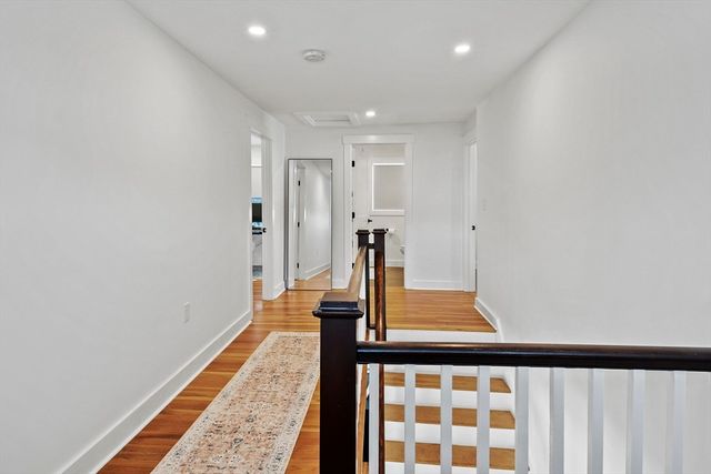 9 Park Street, Shrewsbury, MA 01545