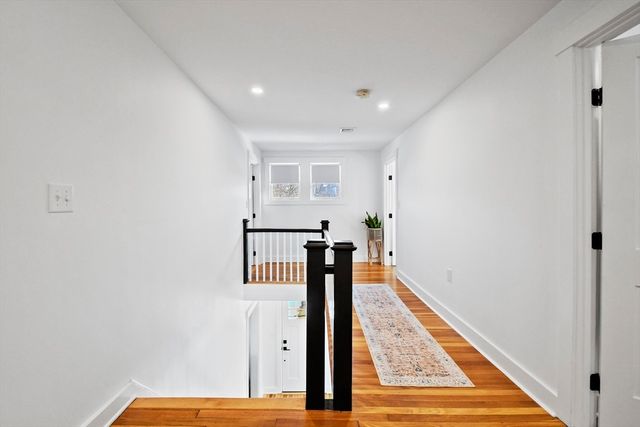 9 Park Street, Shrewsbury, MA 01545