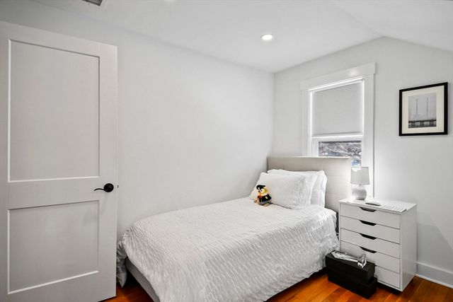 9 Park Street, Shrewsbury, MA 01545