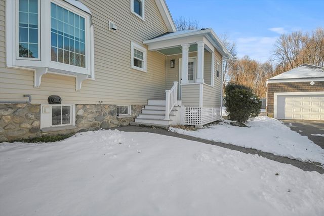 9 Park Street, Shrewsbury, MA 01545