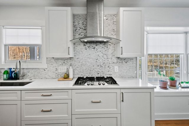 9 Park Street, Shrewsbury, MA 01545