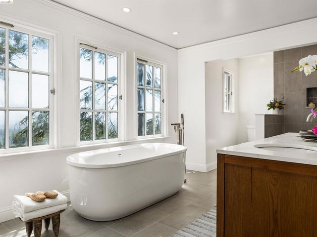 190 Stonewall Road, Berkeley, CA 94705