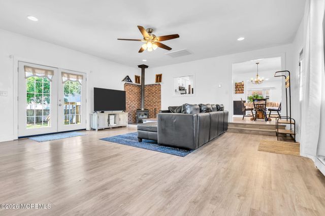 504 Holly Boulevard, Bayville, NJ 08721