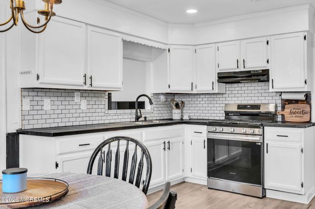 504 Holly Boulevard, Bayville, NJ 08721