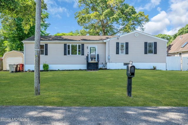 504 Holly Boulevard, Bayville, NJ 08721