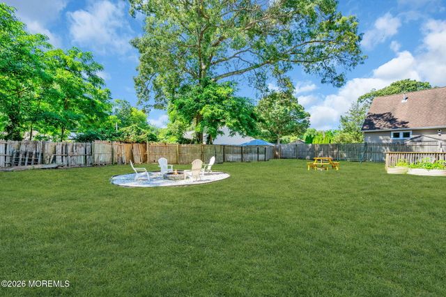 504 Holly Boulevard, Bayville, NJ 08721