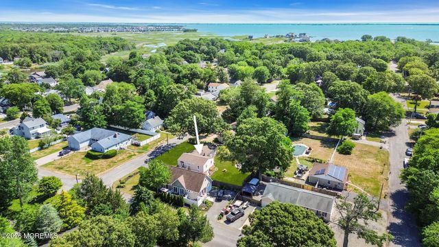 504 Holly Boulevard, Bayville, NJ 08721