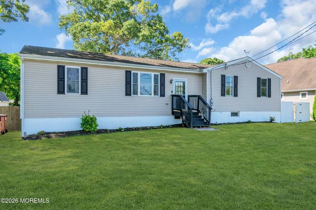 504 Holly Boulevard, Bayville, NJ 08721