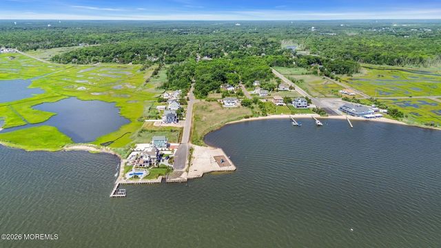 504 Holly Boulevard, Bayville, NJ 08721