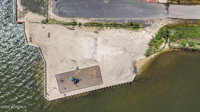 504 Holly Boulevard, Bayville, NJ 08721
