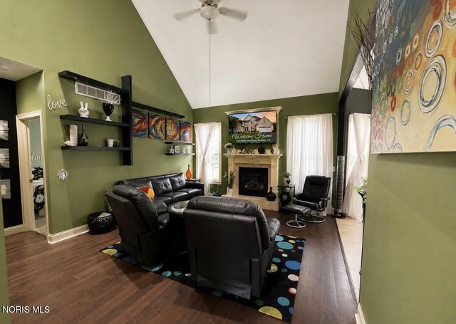 4724 Round House Circle, Monclova, OH 43542