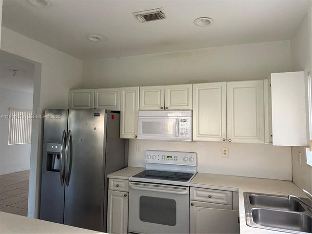 342 NE 31 AV, Homestead, FL 33033