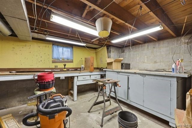 4340 Seneca Street, West Seneca, NY 14224