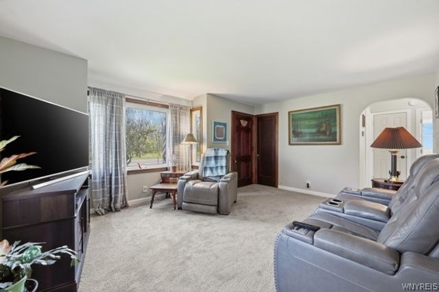 4340 Seneca Street, West Seneca, NY 14224