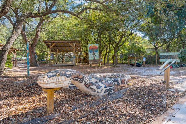 230 SW Santa Rosa Street, Fort Walton Beach, FL 32548