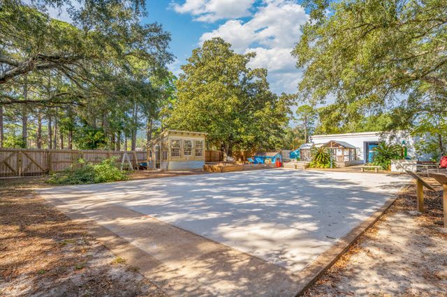 230 SW Santa Rosa Street, Fort Walton Beach, FL 32548