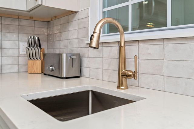 230 SW Santa Rosa Street, Fort Walton Beach, FL 32548