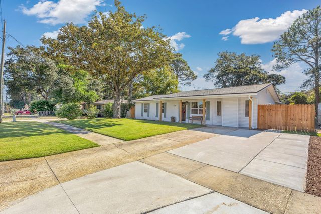 230 SW Santa Rosa Street, Fort Walton Beach, FL 32548