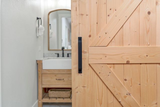 230 SW Santa Rosa Street, Fort Walton Beach, FL 32548