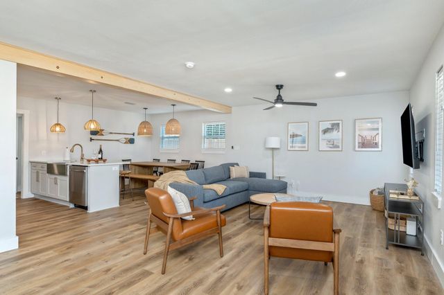 230 SW Santa Rosa Street, Fort Walton Beach, FL 32548