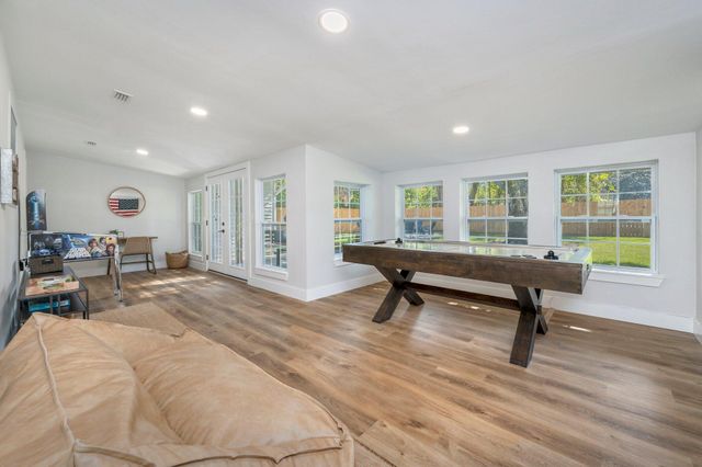 230 SW Santa Rosa Street, Fort Walton Beach, FL 32548