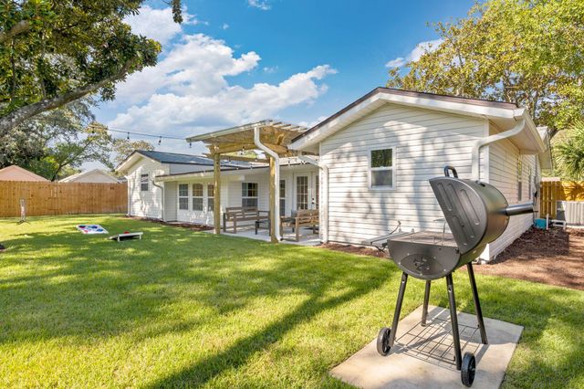 230 SW Santa Rosa Street, Fort Walton Beach, FL 32548