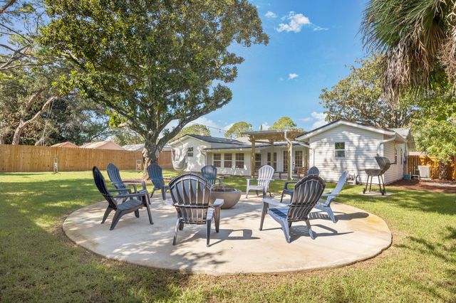 230 SW Santa Rosa Street, Fort Walton Beach, FL 32548