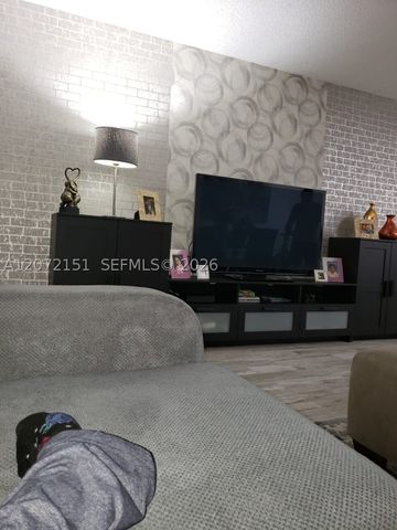 900 NE 12th Ave 302, Hallandale Beach, FL 33009