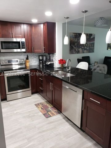 900 NE 12th Ave 302, Hallandale Beach, FL 33009