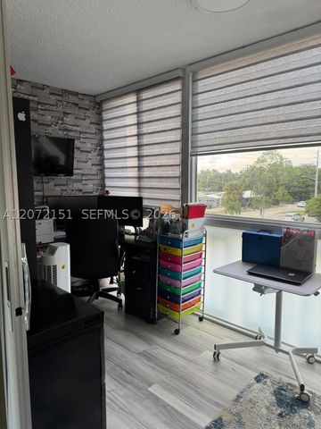 900 NE 12th Ave 302, Hallandale Beach, FL 33009