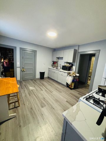 203 Lenox Avenue, Bridgeport, CT 06605