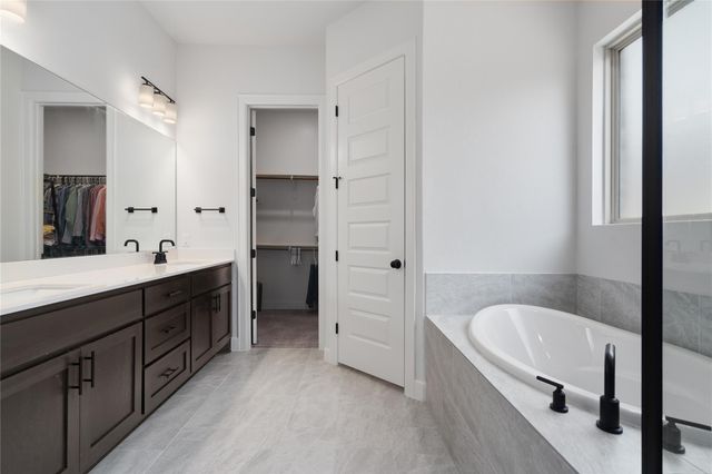 12915 Stanford DR 65, Austin, TX 78748