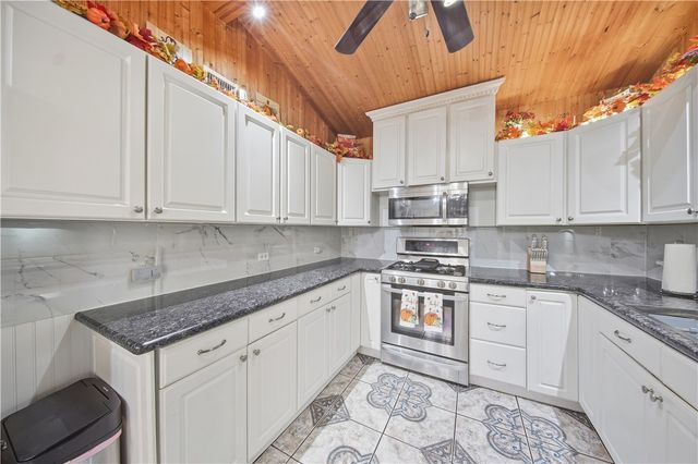 466 Macleod Dr, Corpus Christi, TX 78408