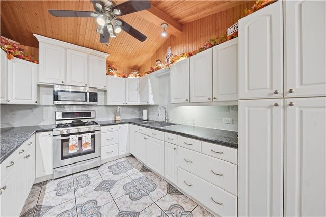 466 Macleod Dr, Corpus Christi, TX 78408