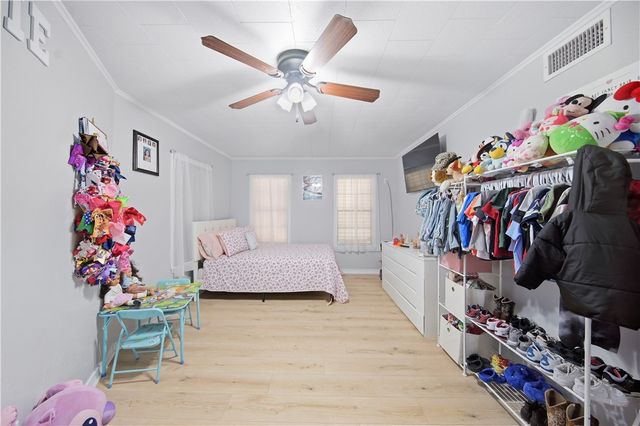 466 Macleod Dr, Corpus Christi, TX 78408