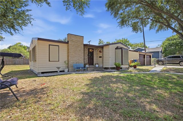 466 Macleod Dr, Corpus Christi, TX 78408