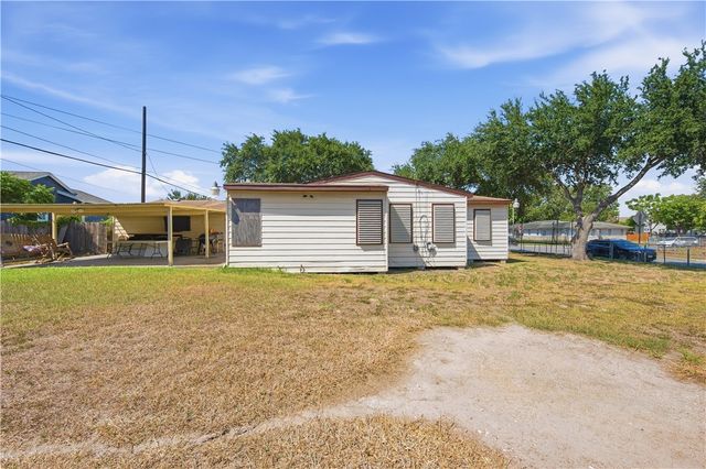 466 Macleod Dr, Corpus Christi, TX 78408