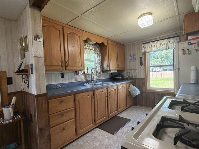 1887 Interwood, Muskegon, MI 49442