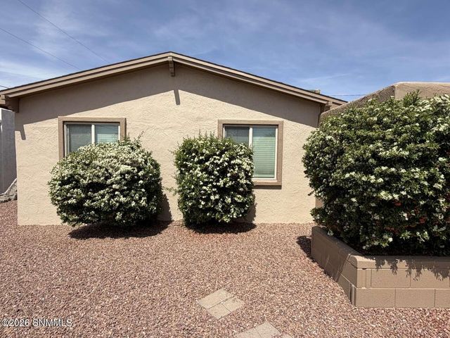 1813 Seldon Avenue, Las Cruces, NM 88001
